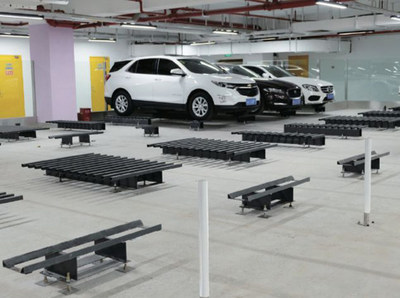 南京AGV智能停車場 激光+磁釘導(dǎo)航引領(lǐng)停車新變革